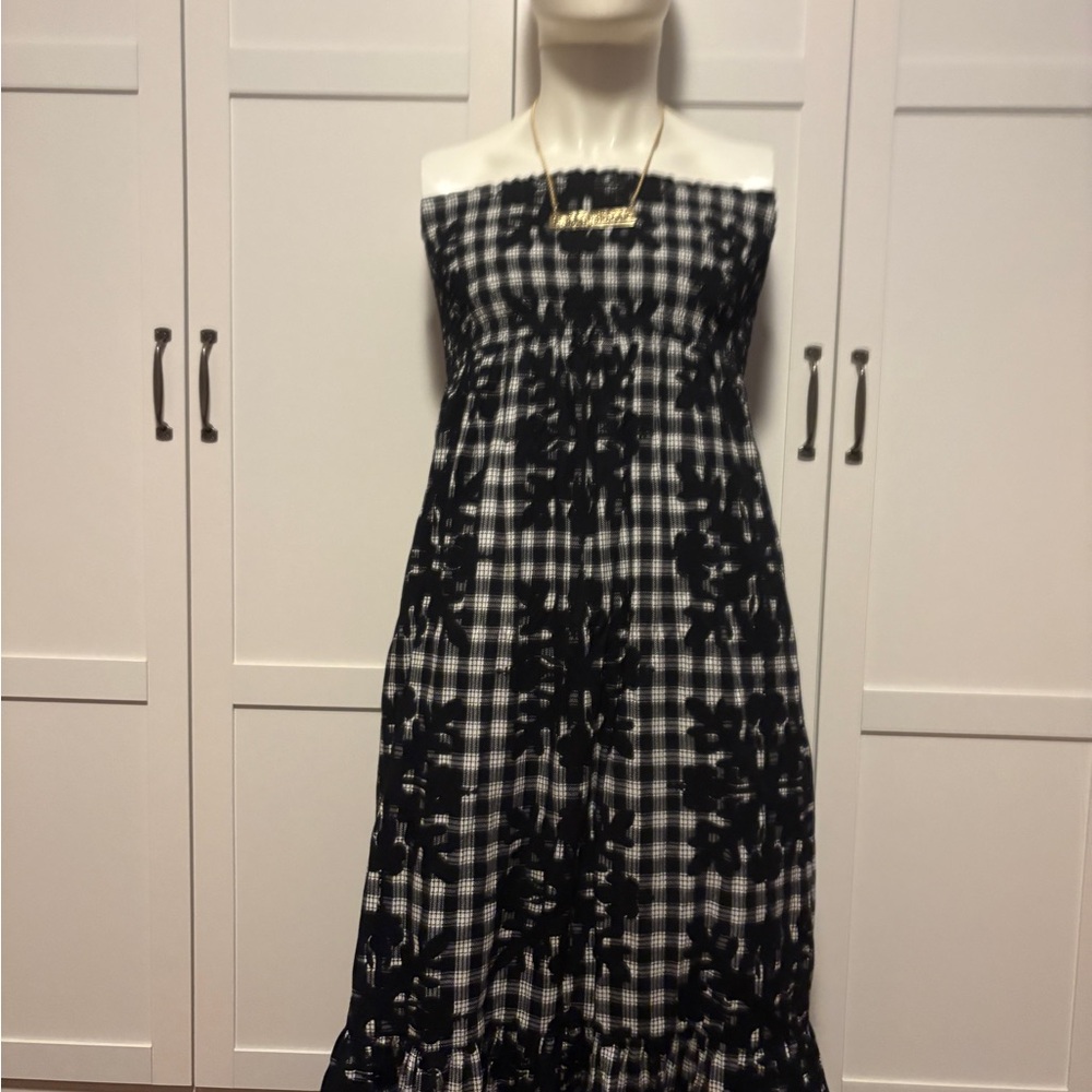 Kiele Black and White Maxi Dress